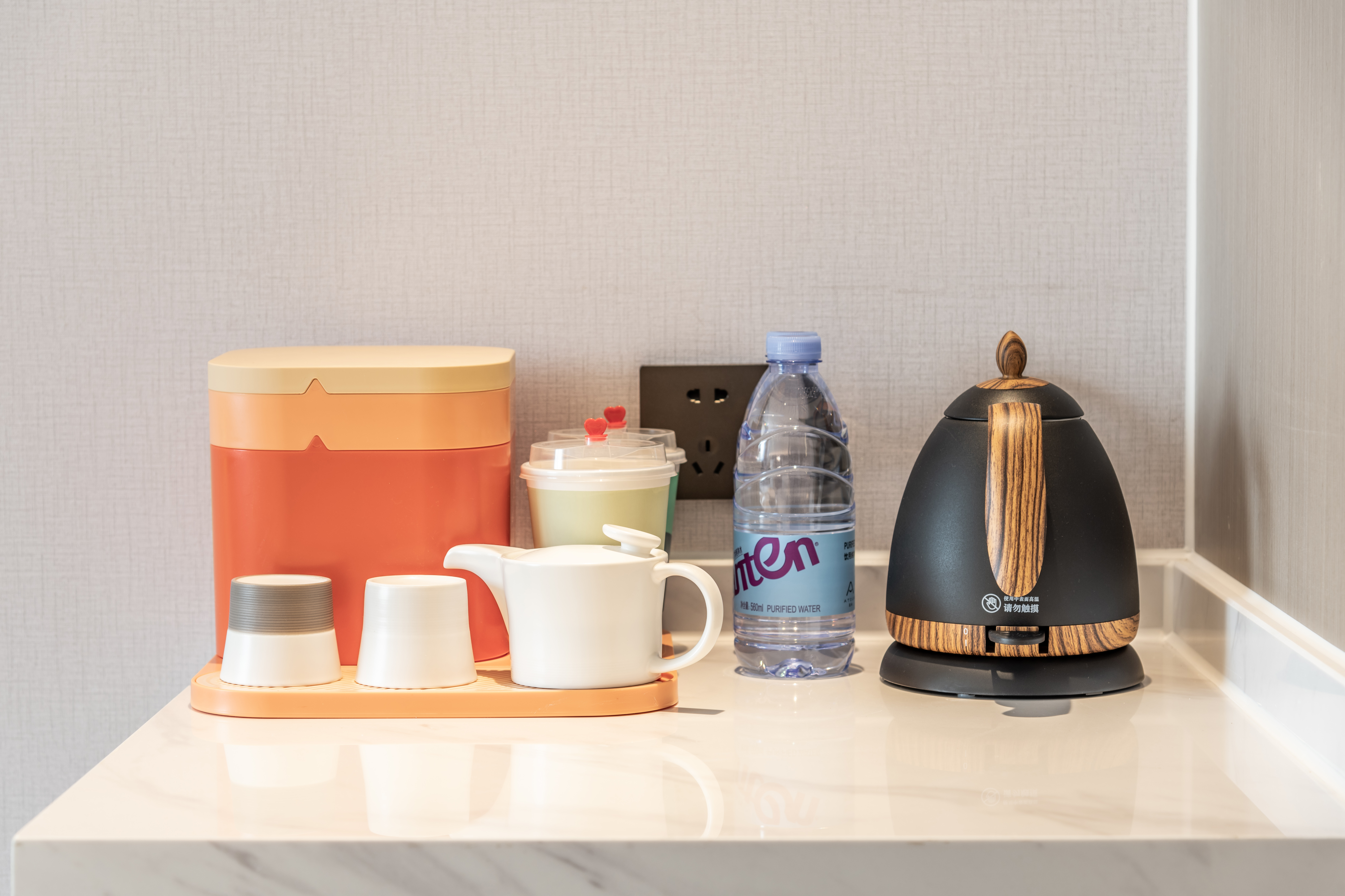 高级双床房（投屏电视+顶喷花洒）