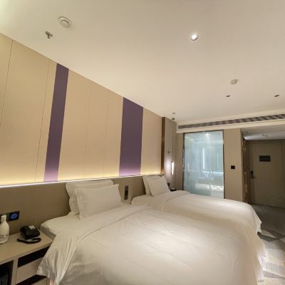 高級雙床房（慕思床墊+智能客控+空氣凈化器+小冰箱） 麗楓飯店（天津梅江會展中心山姆會員店）優惠