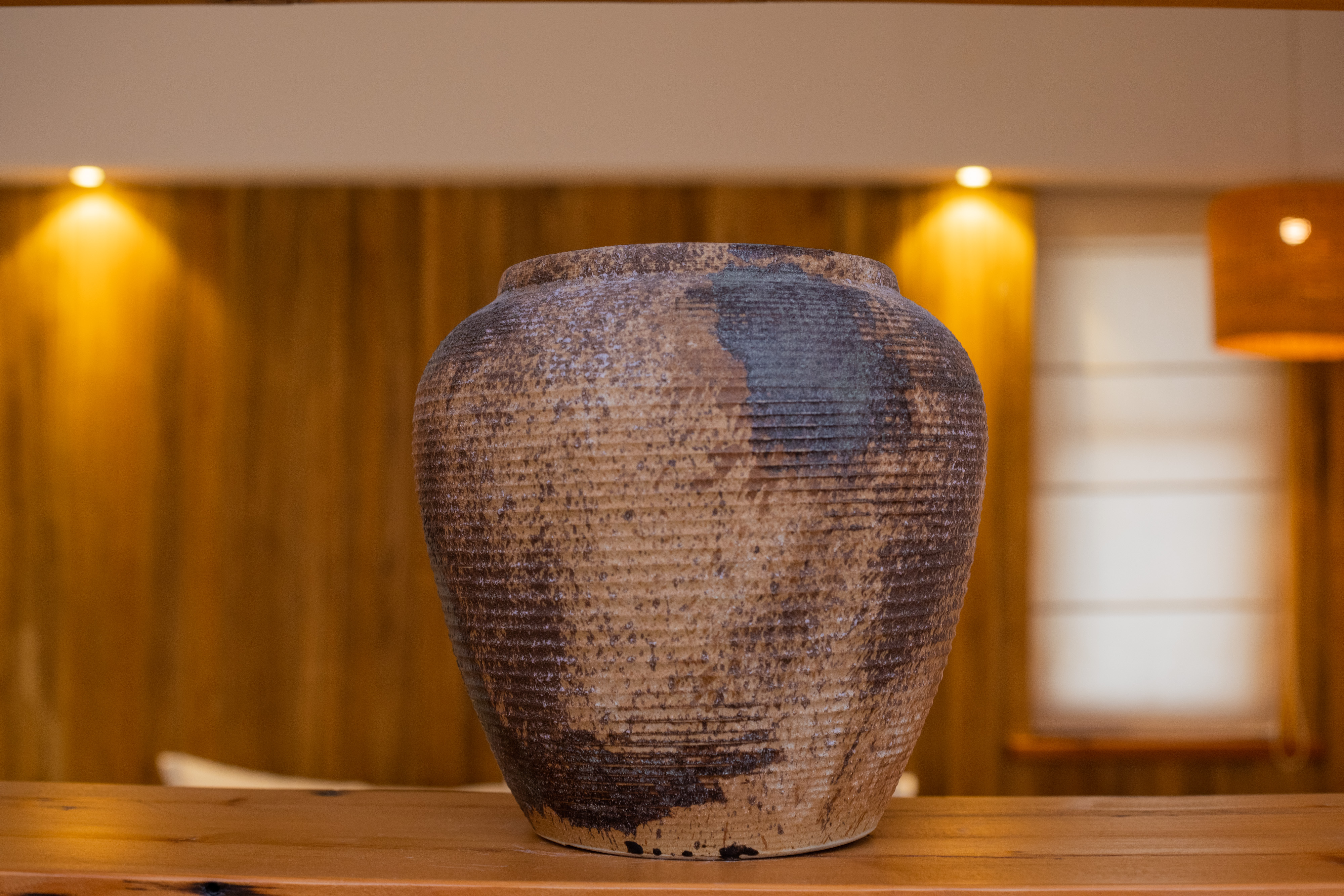 左右庭院?City浴缸大床套房「泡浴+vip电影+mini冰箱」