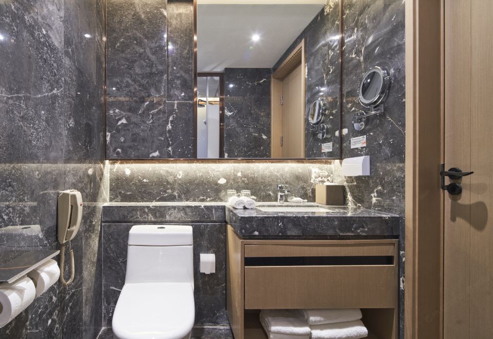 Howard Johnson Paragon Hotel BeijingHoward Johnson Superior Queen Room