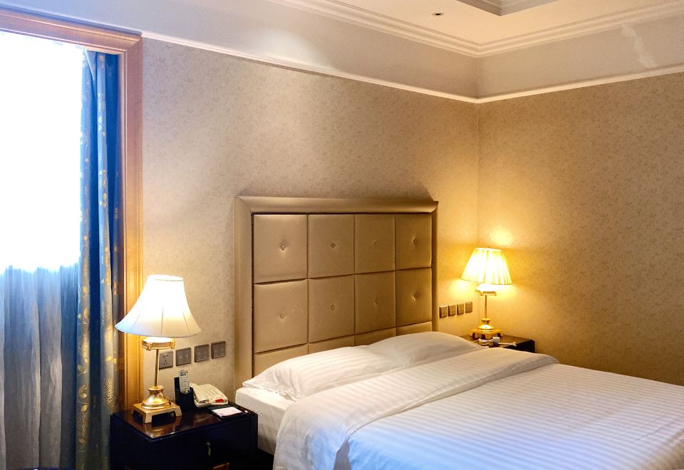 商务大床房