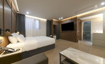 Brown Dot Hotel Pyeonghwa plaza - Housity