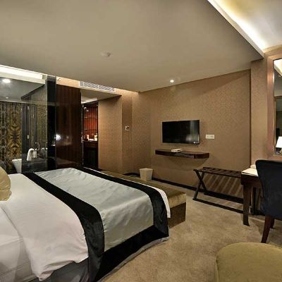 豪華特大床房 阿媽羅薩豪華酒店優惠