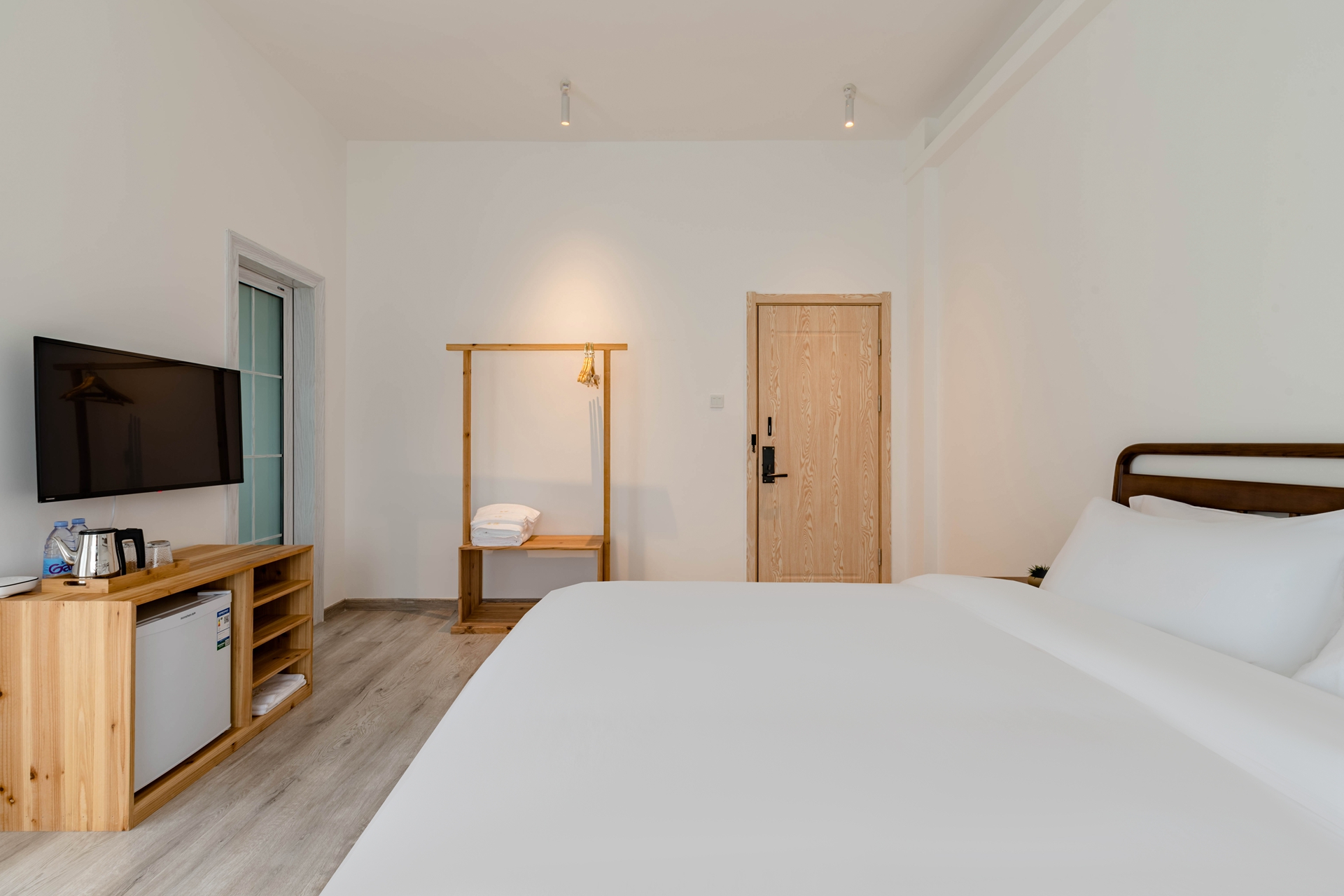 竹意大床房（茶歇小桌+品牌床品+卧室冰箱）