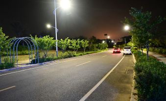 Camry Period Hotel (Jiaodong International Airport)