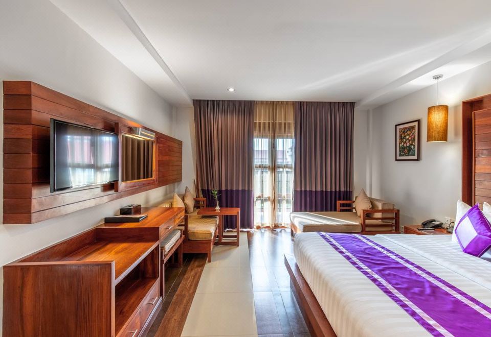 Angkor Miracle Resort & Spa Junior Suite