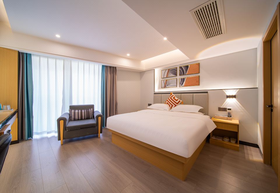 城景大床房（惬意烟火城景+定制静眠床品+智能马桶）