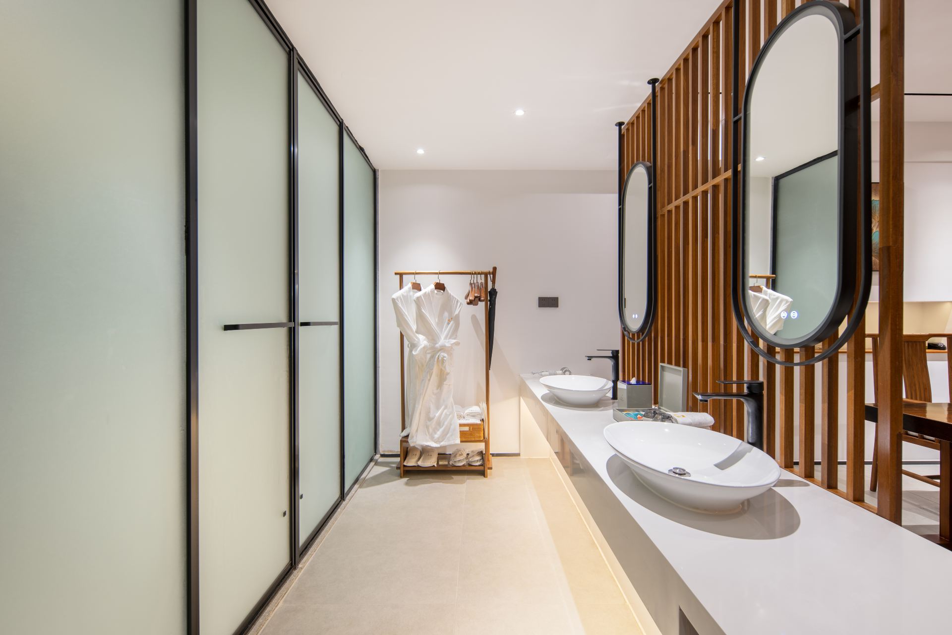 Suite With Courtyard View