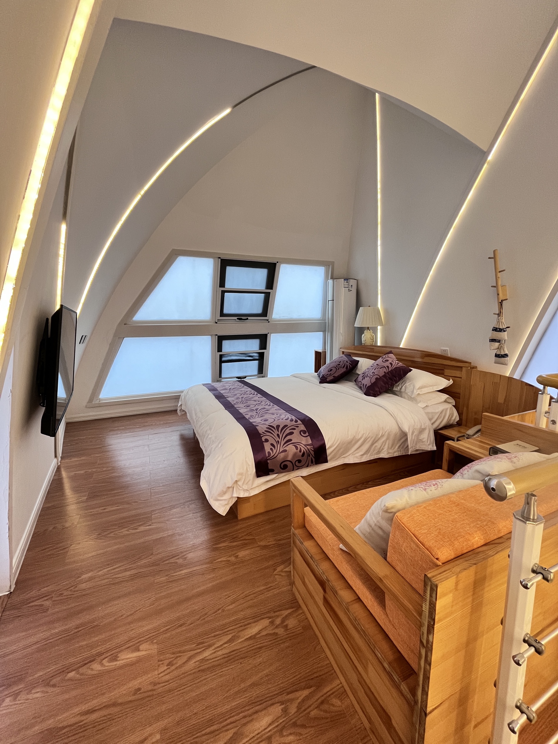 溪客豪华大床房