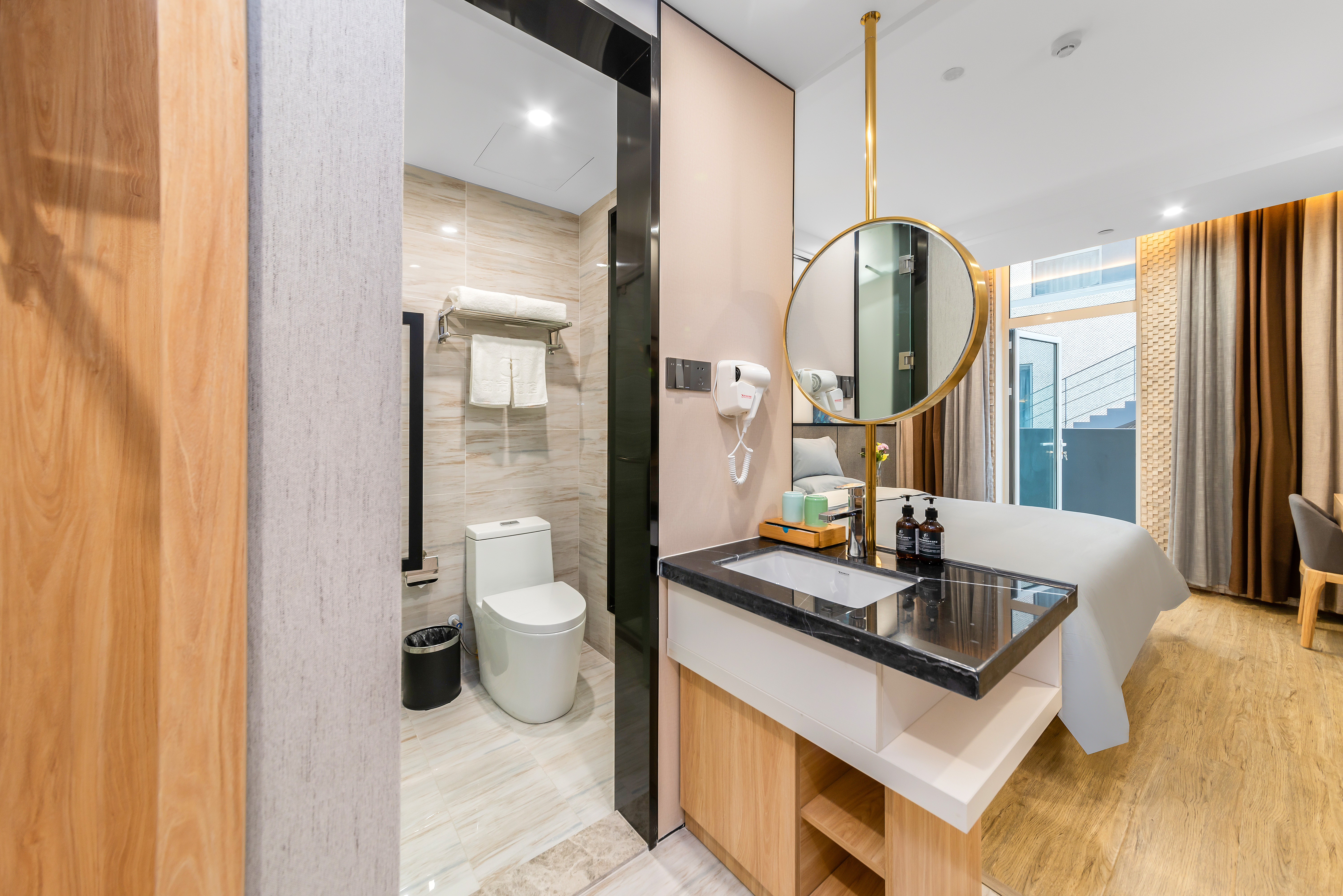 精选雅致大床房