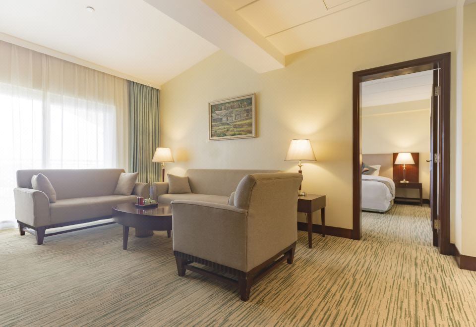 Asia Gulf HotelExecutive Sea-view Suite