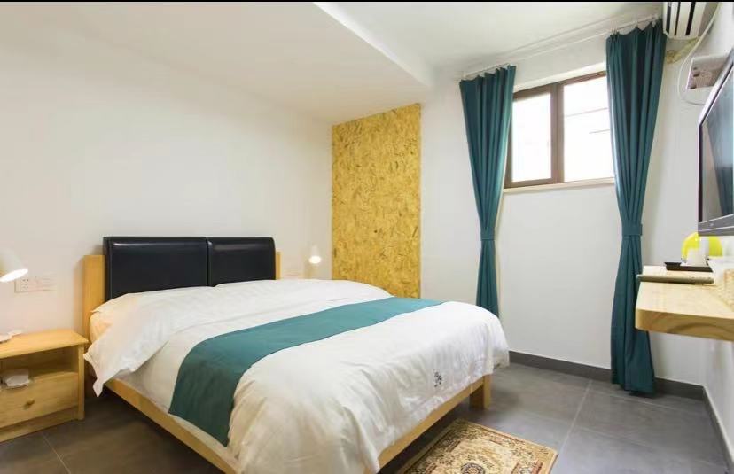 7-101商務大床房