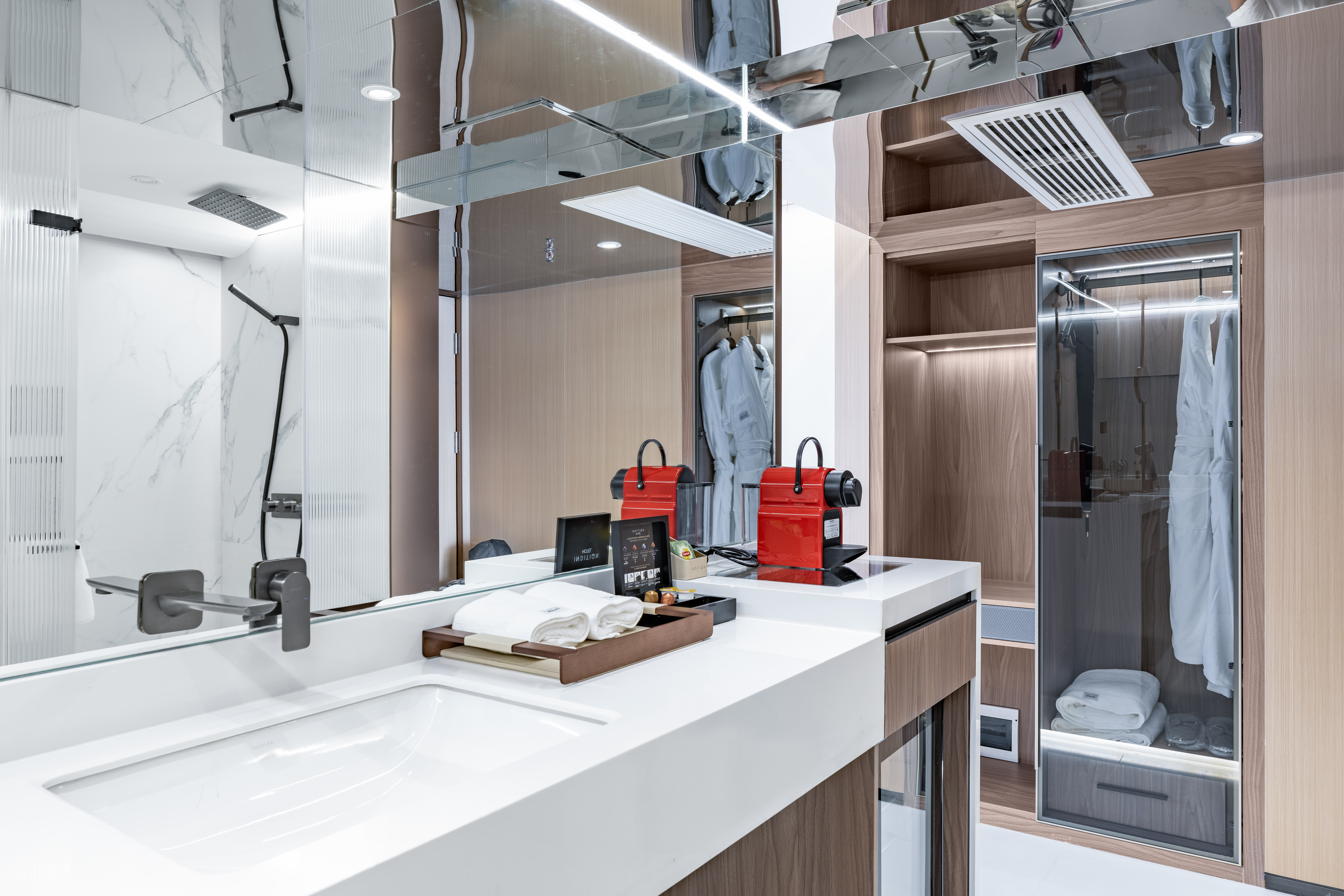 半岛江景双床房