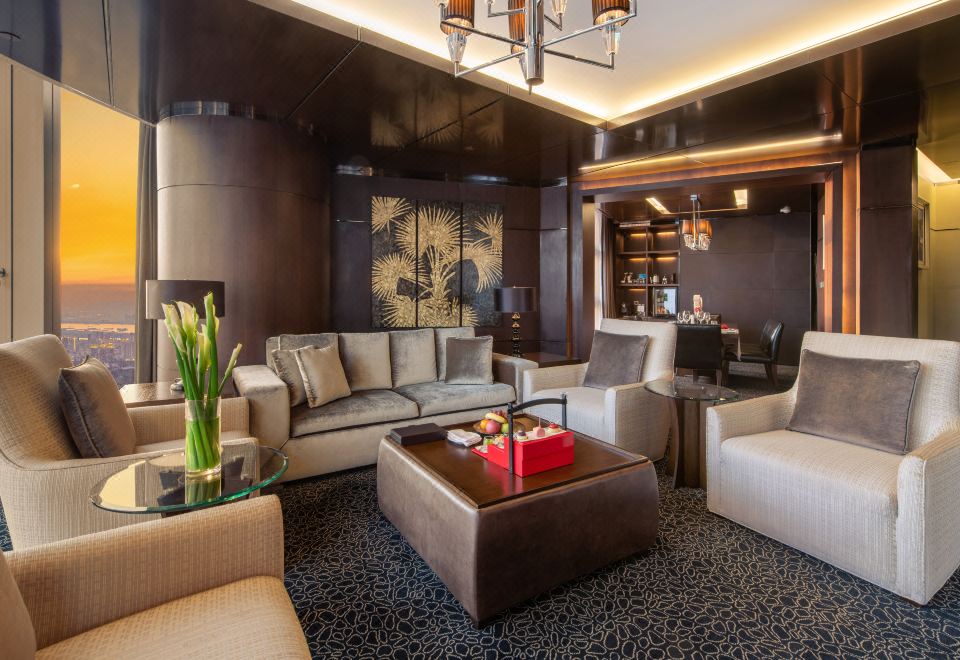 InterContinental NanjingExecutive Deluxe Lake-view Suite