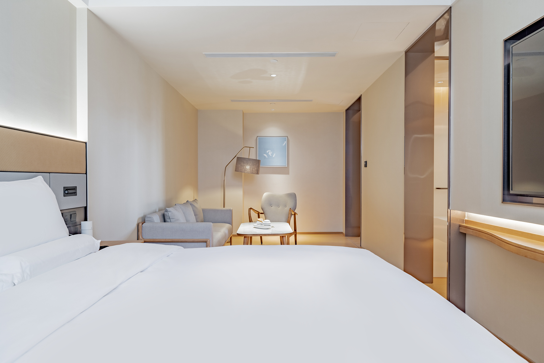 舒压高级大床房（深睡床垫+深睡枕+手机智能投屏）