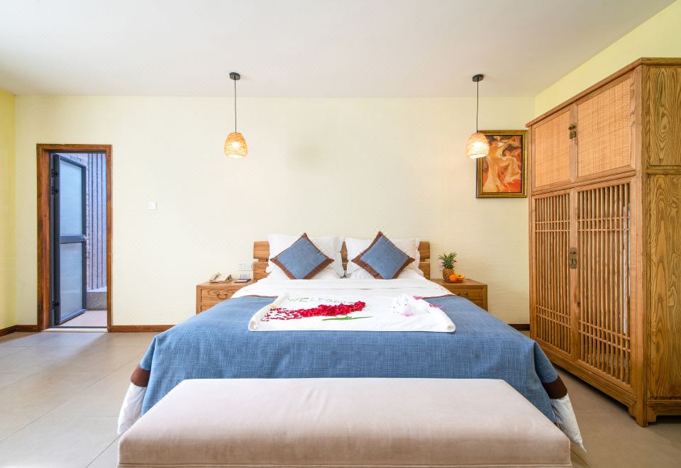 隐居繁华-汤池木屋