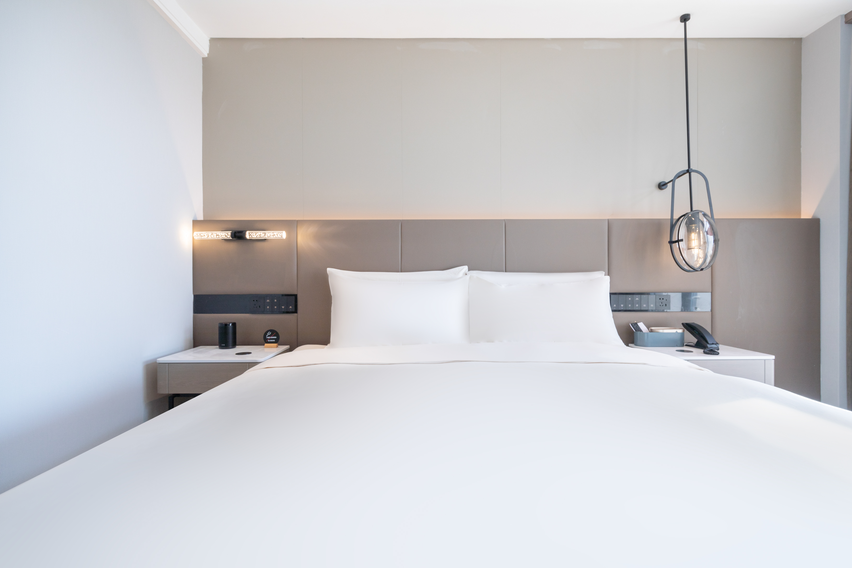 几木阳台大床房（小冰箱+徕芬吹风机+投屏+深睡枕Pro）