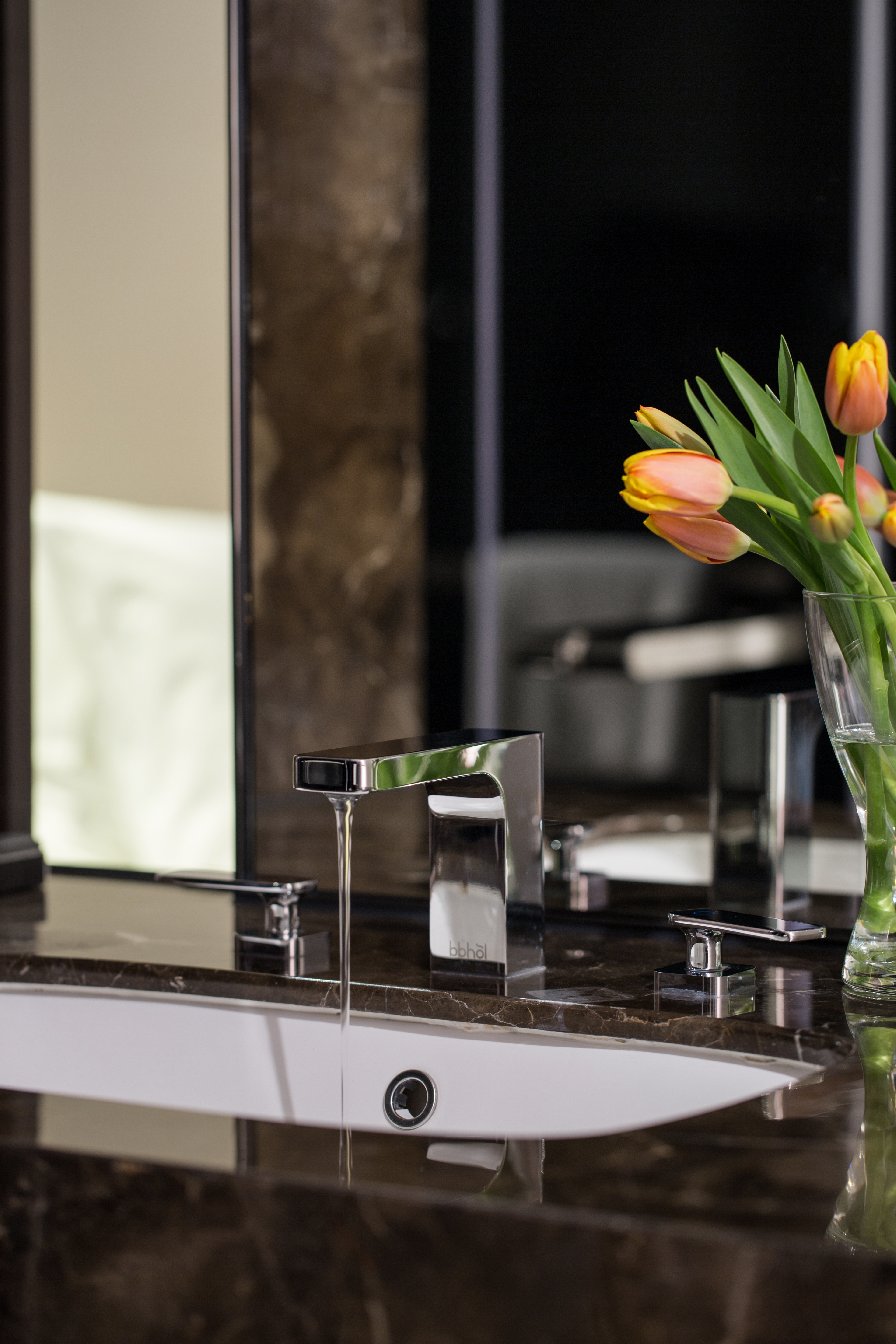 轻奢家庭套房（两房一厅）