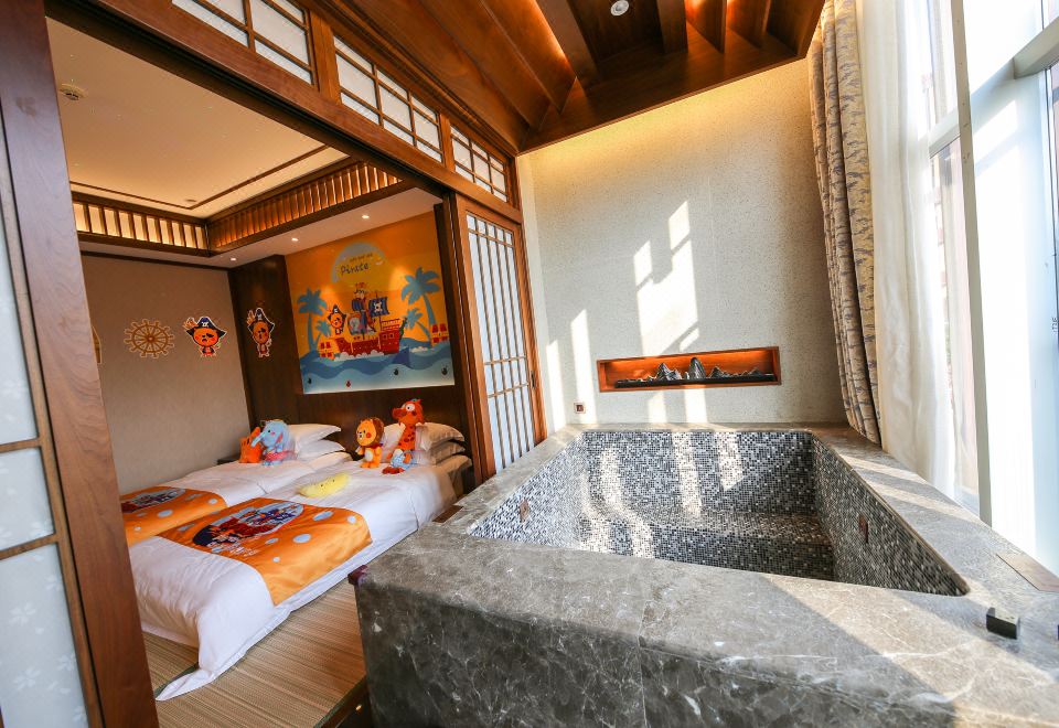 Baihualin Hot Spring Valley HotelPea Planet Theme Family Standard Room