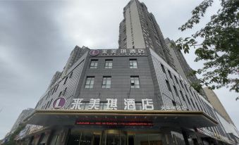 Like Much Hotel (Fuzhou South Railway Station)