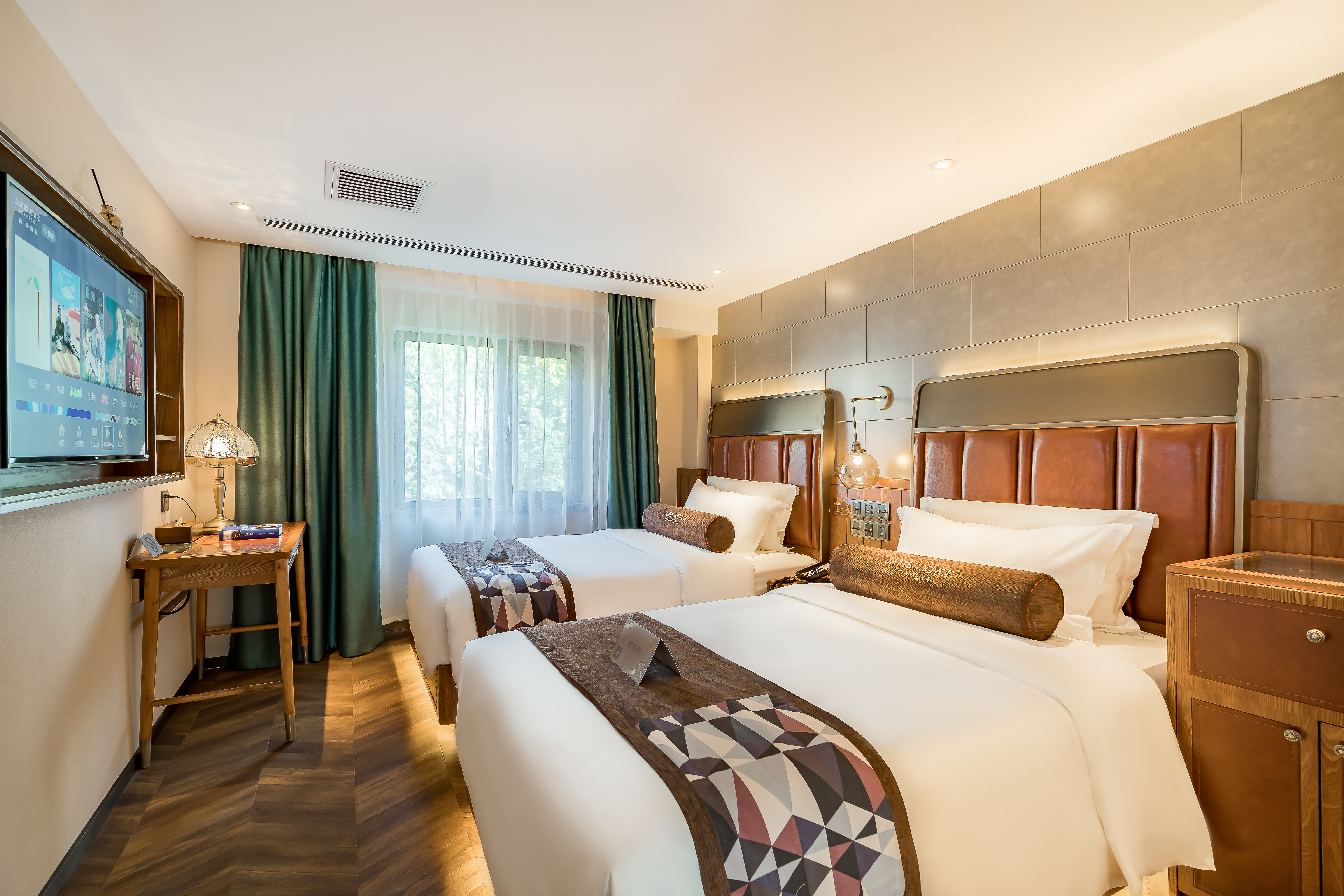 啡凡豪华双床房