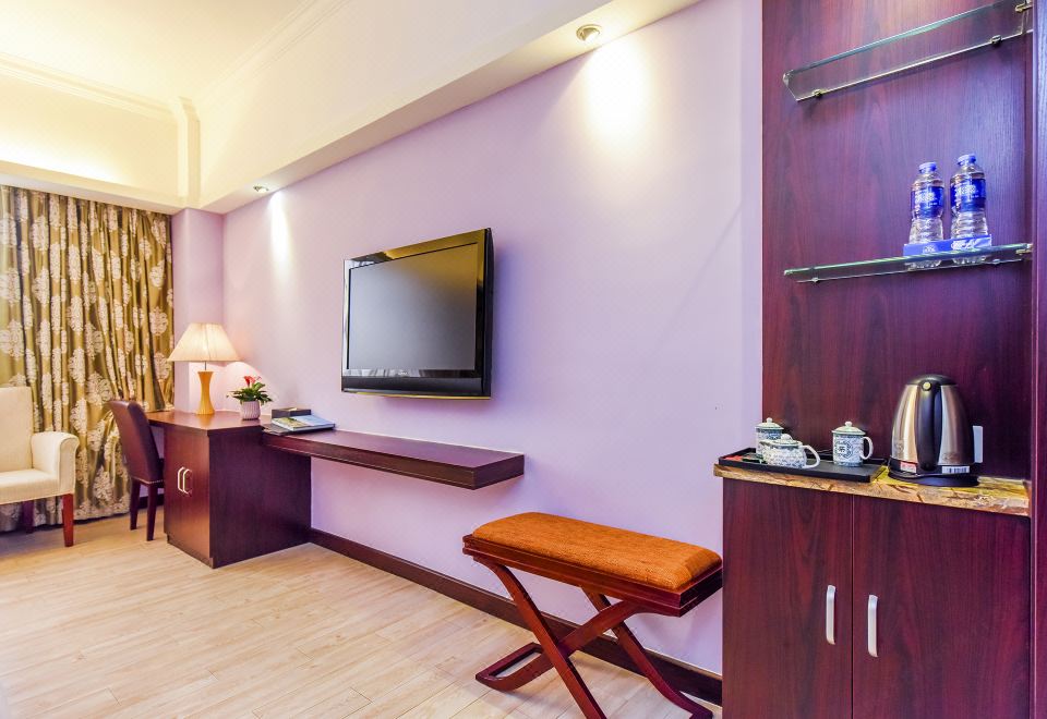 豪华大床房「零压床垫-高定床品-小冰箱-亲肤洗浴」