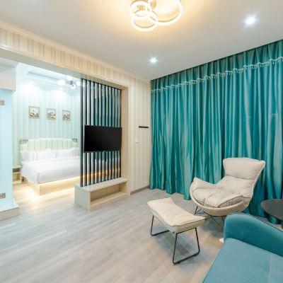 攬月丨尊享豪華套房 依瀾飯店（武漢天河機場店）優惠