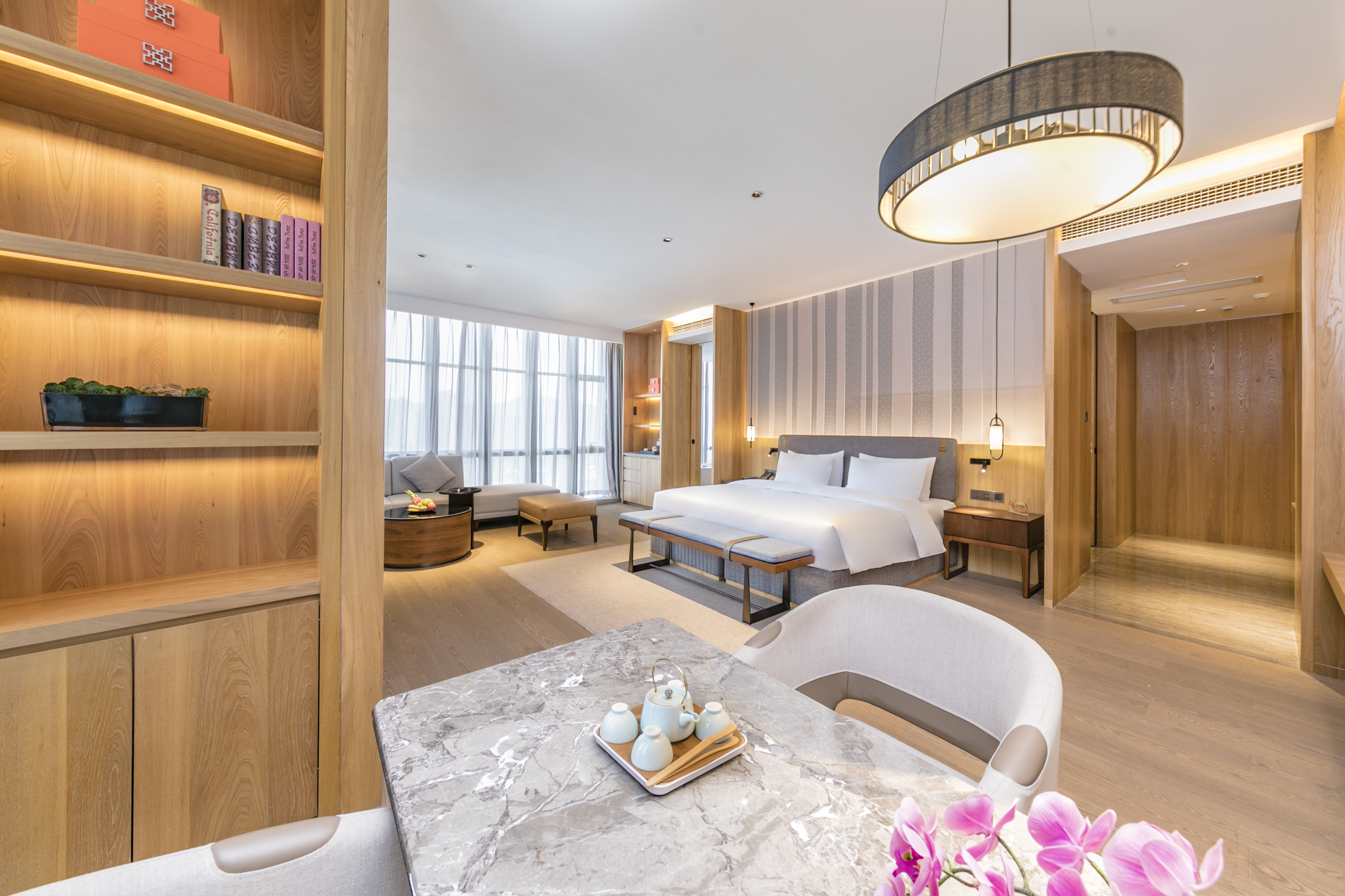 豪华行政大床房