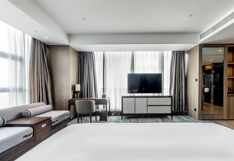 豪华景观大床房（智能客控+蓝牙音响）