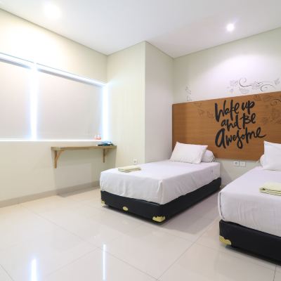 Deluxe Twin Room Locus Rooms Promo Code