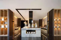 The GiorgioMorandi Hotels (Huangting Road Boya Jun)