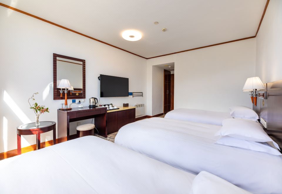 Huangshan BaiYun HotelSuperior Room - Triple Occupancy (Area a)