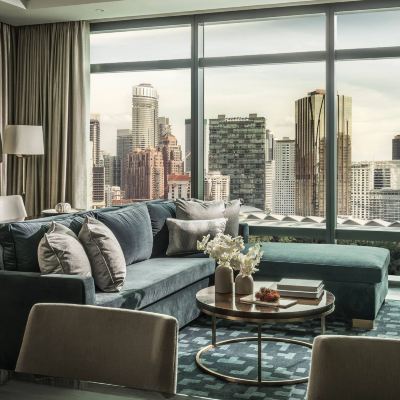 Four Seasons Park View Suite