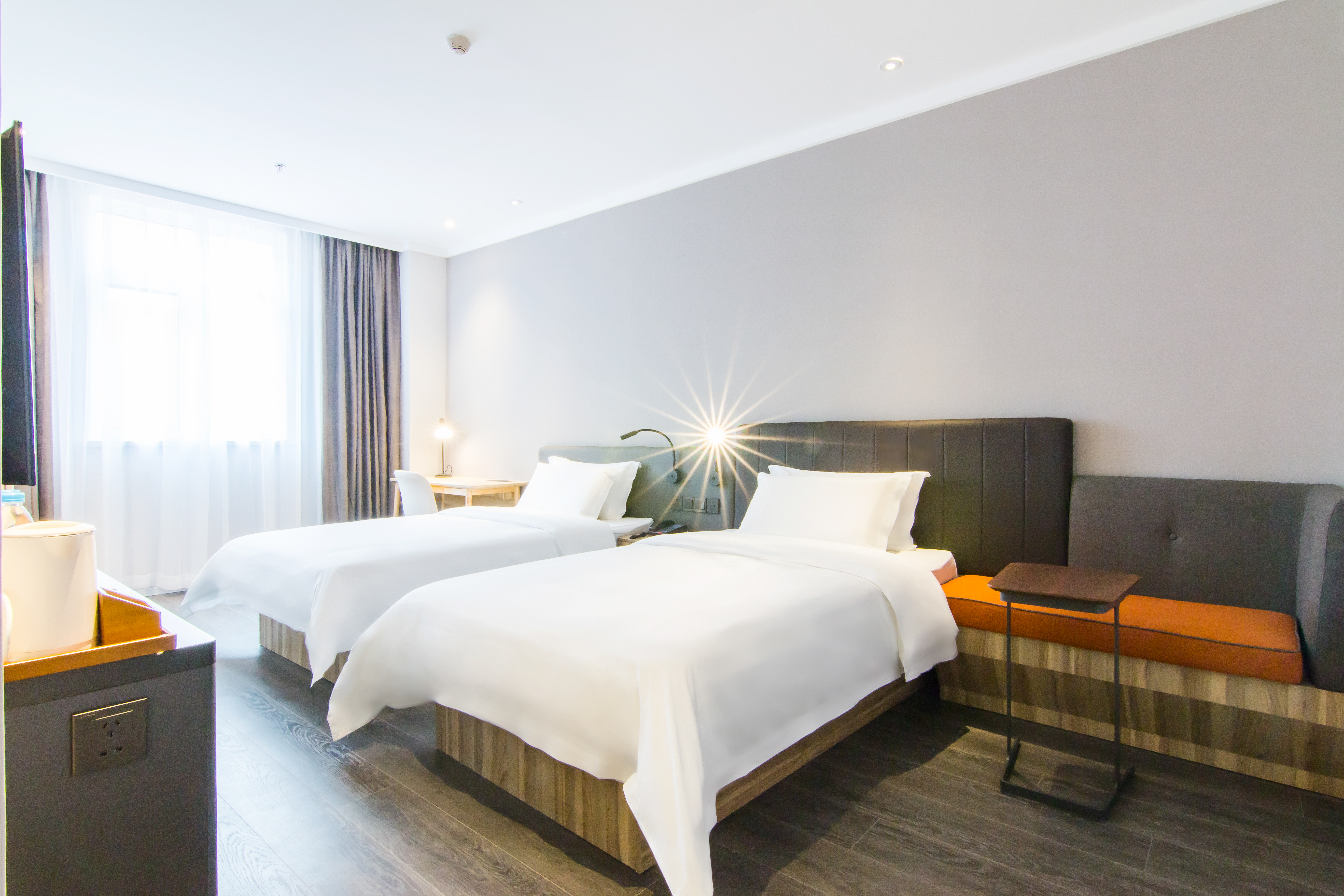 商务双床房（金可儿床垫+记忆枕+电视投屏）