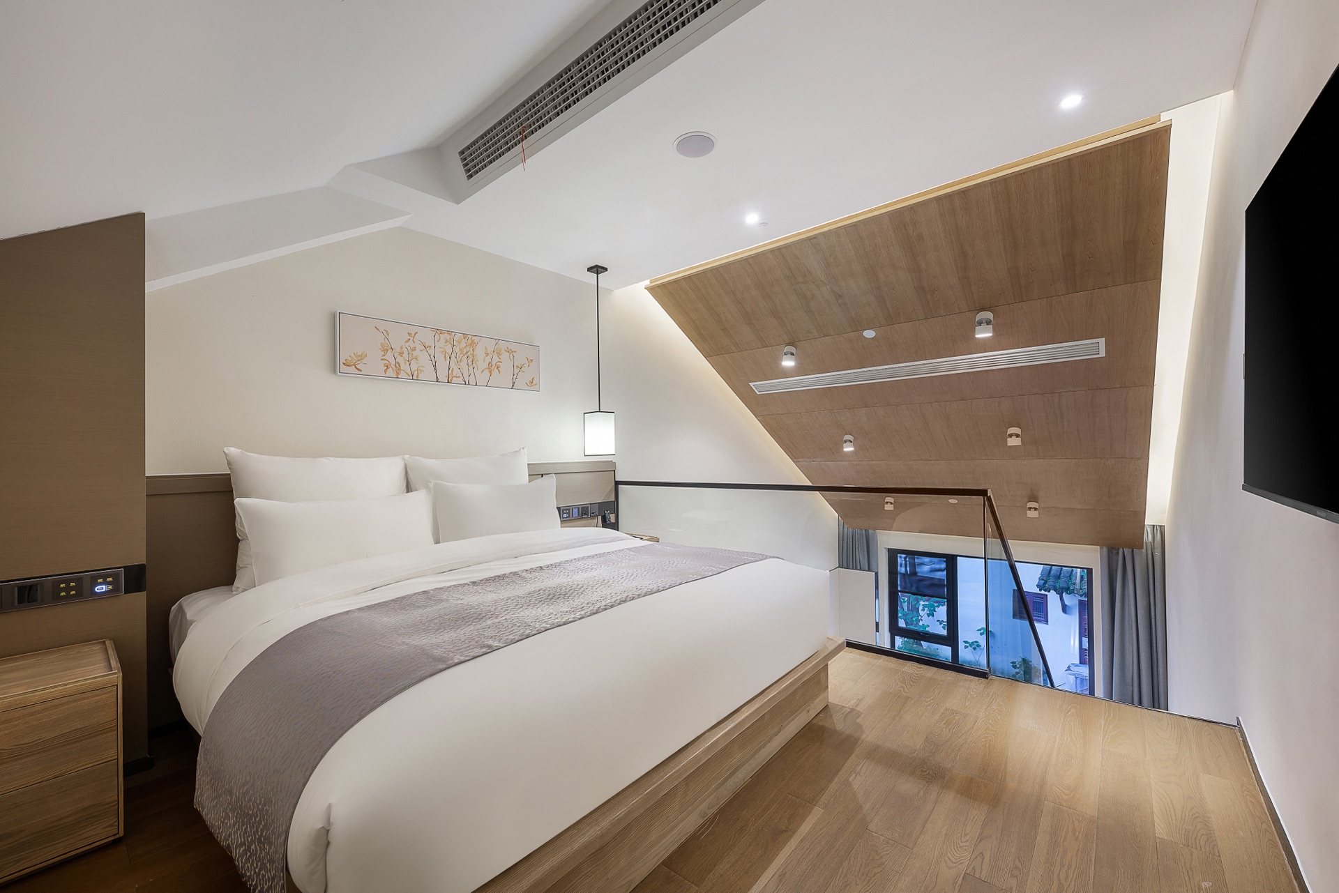 小约翰-LOFT观山景大床套房（高端洗护+智能客控）