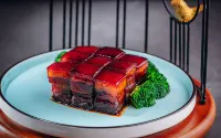 غولدن شايننغ نيو سينتشوري غراند هوتل