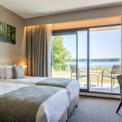 Standard Room, 2 Twin Beds, Lake View