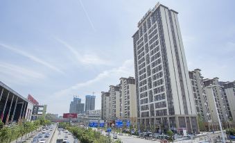 iu hotel(Jinyang passenger terminal, south-west Trade City, Guiyang)