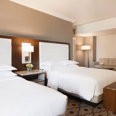 行動無障礙高級兩張大床房帶淋浴 洛杉磯/聖加布裏埃爾希爾頓酒店優惠