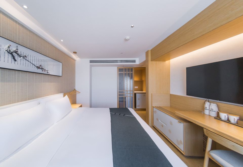 Guestroom - Double Occupancy (Double Bed)