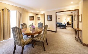 Millennium Hotel and Conference Centre Gloucester London - Housity