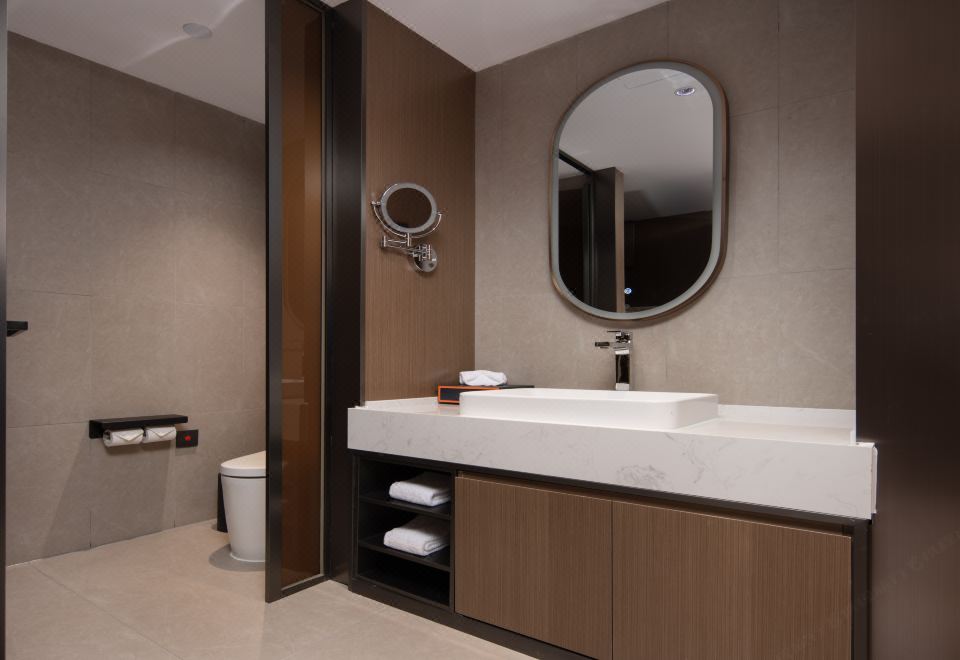 行政套房（手机电视投屏+欢乐Minibar）