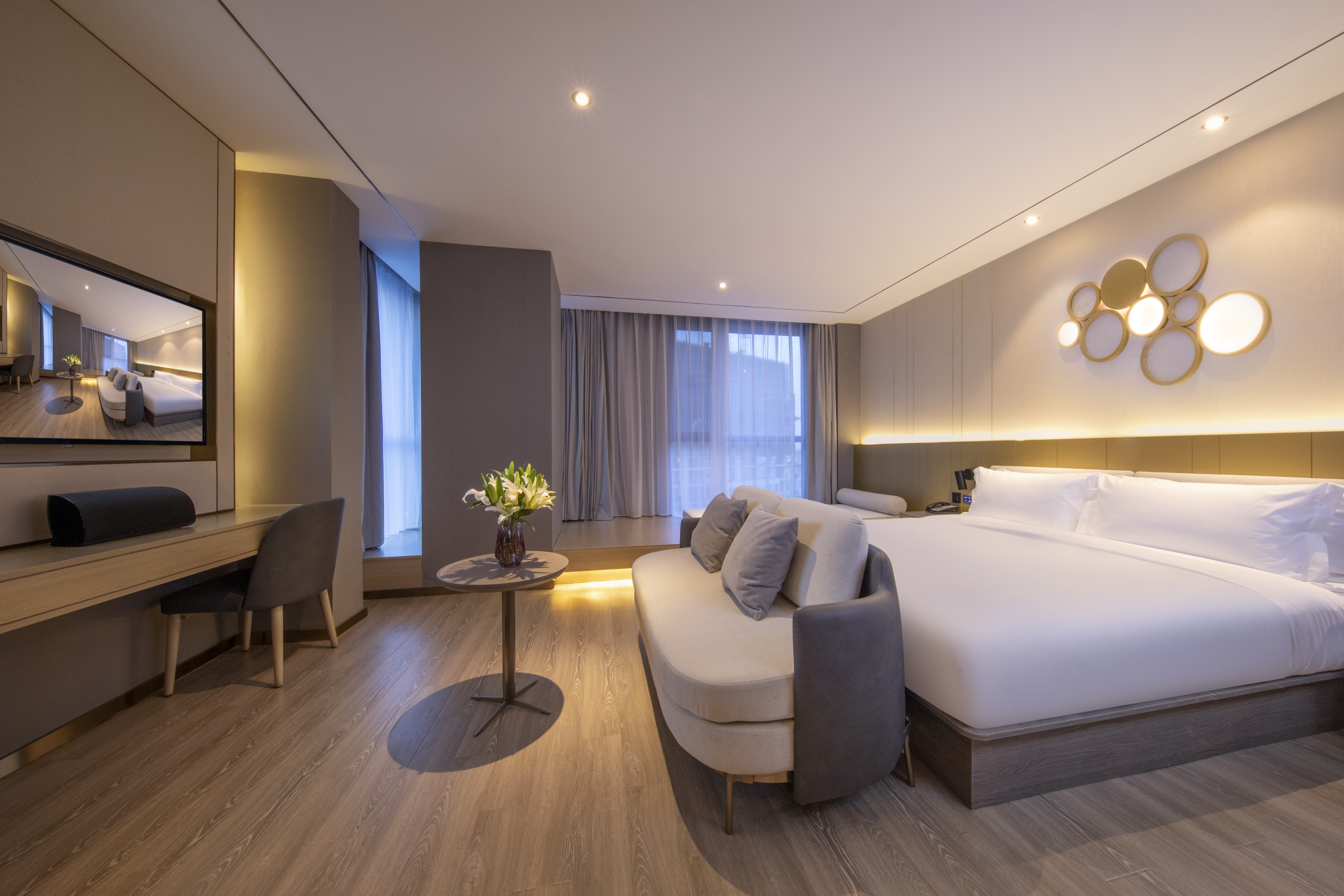 商务套房（地暖+全屋智控+电视投屏+智能马桶）