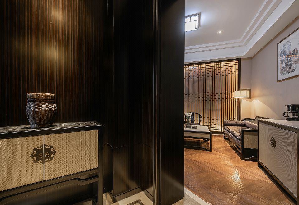 Angel Garden Resort HotelDeluxe Garden-view Suite