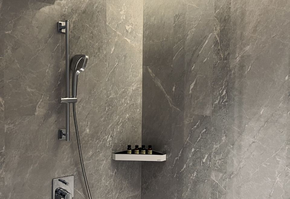 景观尊享榻榻米大床房（茶桌+浴缸+挂烫机+Coffee机）