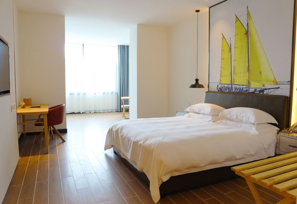 Qiandaohu Xinbo Holiday HotelDeluxe Family Room - 4-Room