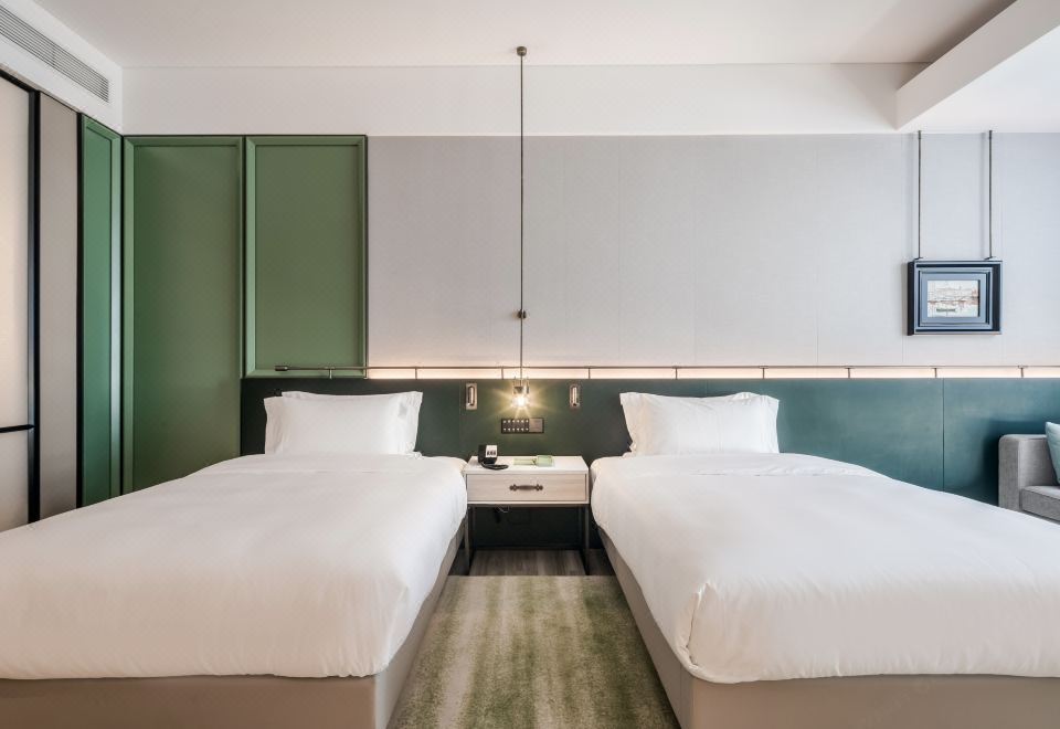 高級豪華雙床房【城景落地窗+電子秤+瑜伽墊】