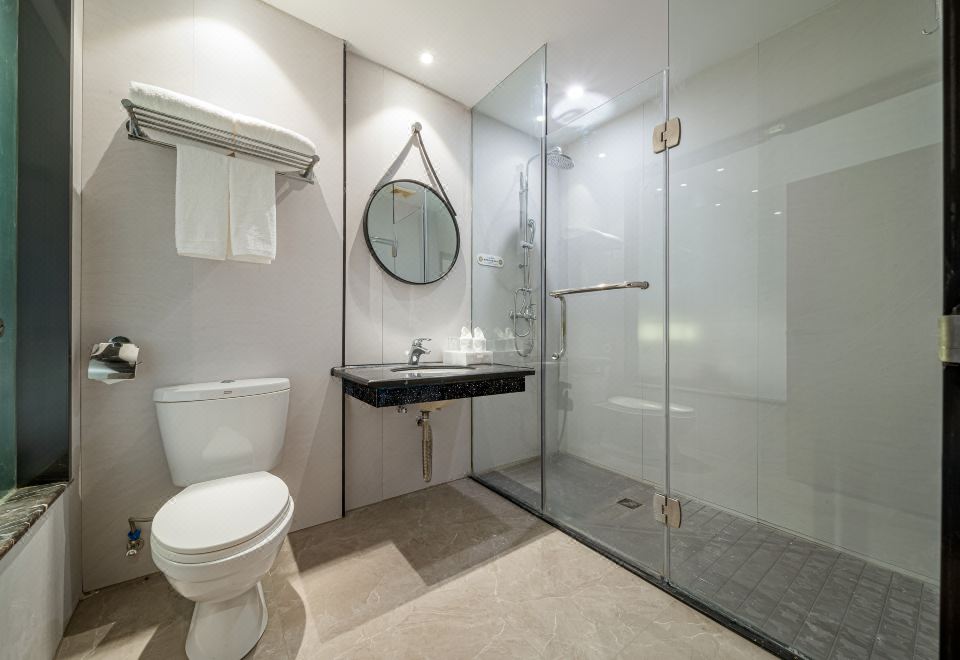 Yongheng Langyue Collection Hotel (Nanning Railway Station Chaoyang Square Subway Station)Special Queen Room