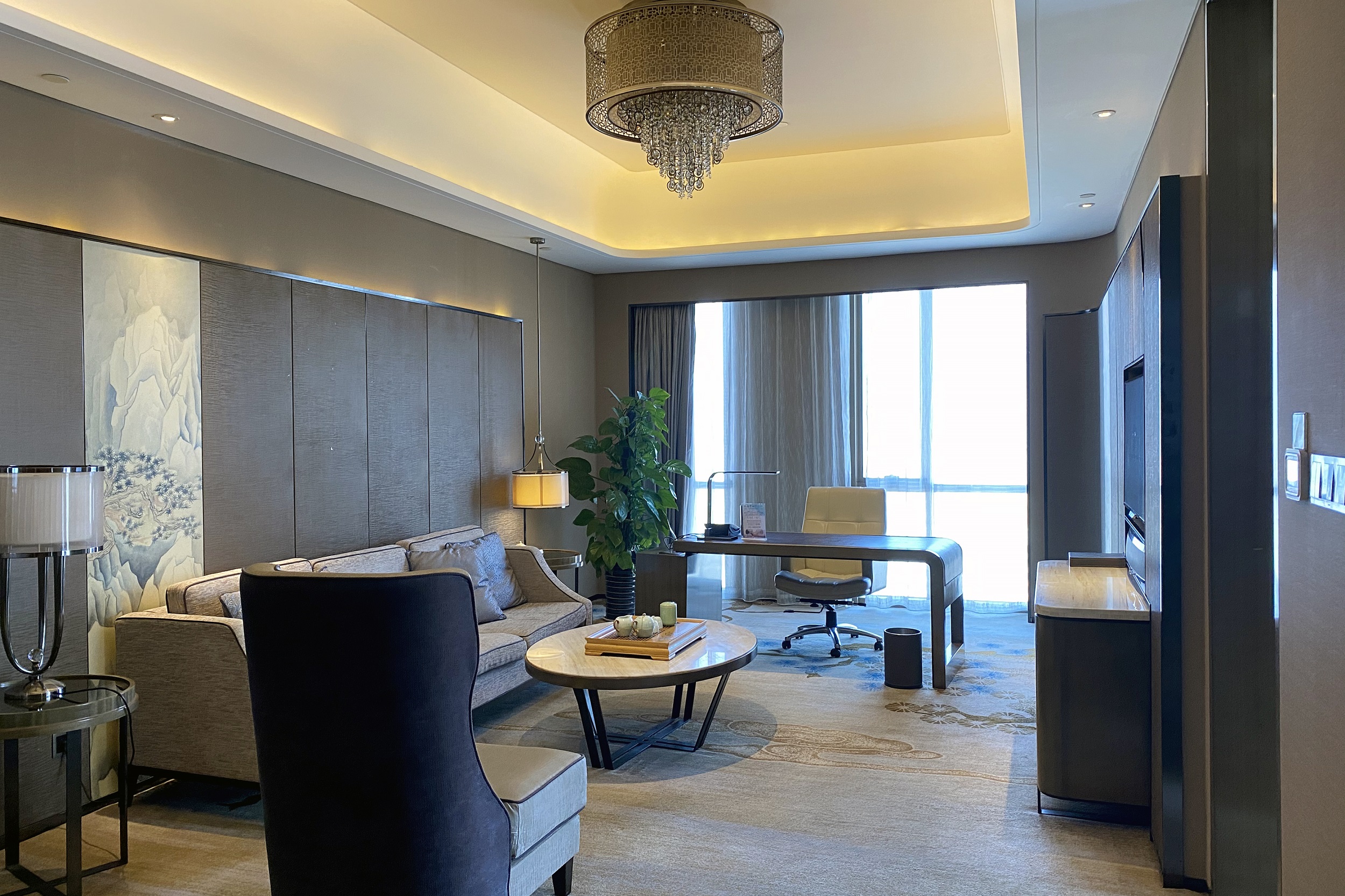 Wanda Realm Tai'an豪华套房（直麪泰山+独立会客区+Acca Kappa洗护品）