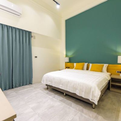 Independent Courtyard Double Room With View Daytime Promo Code